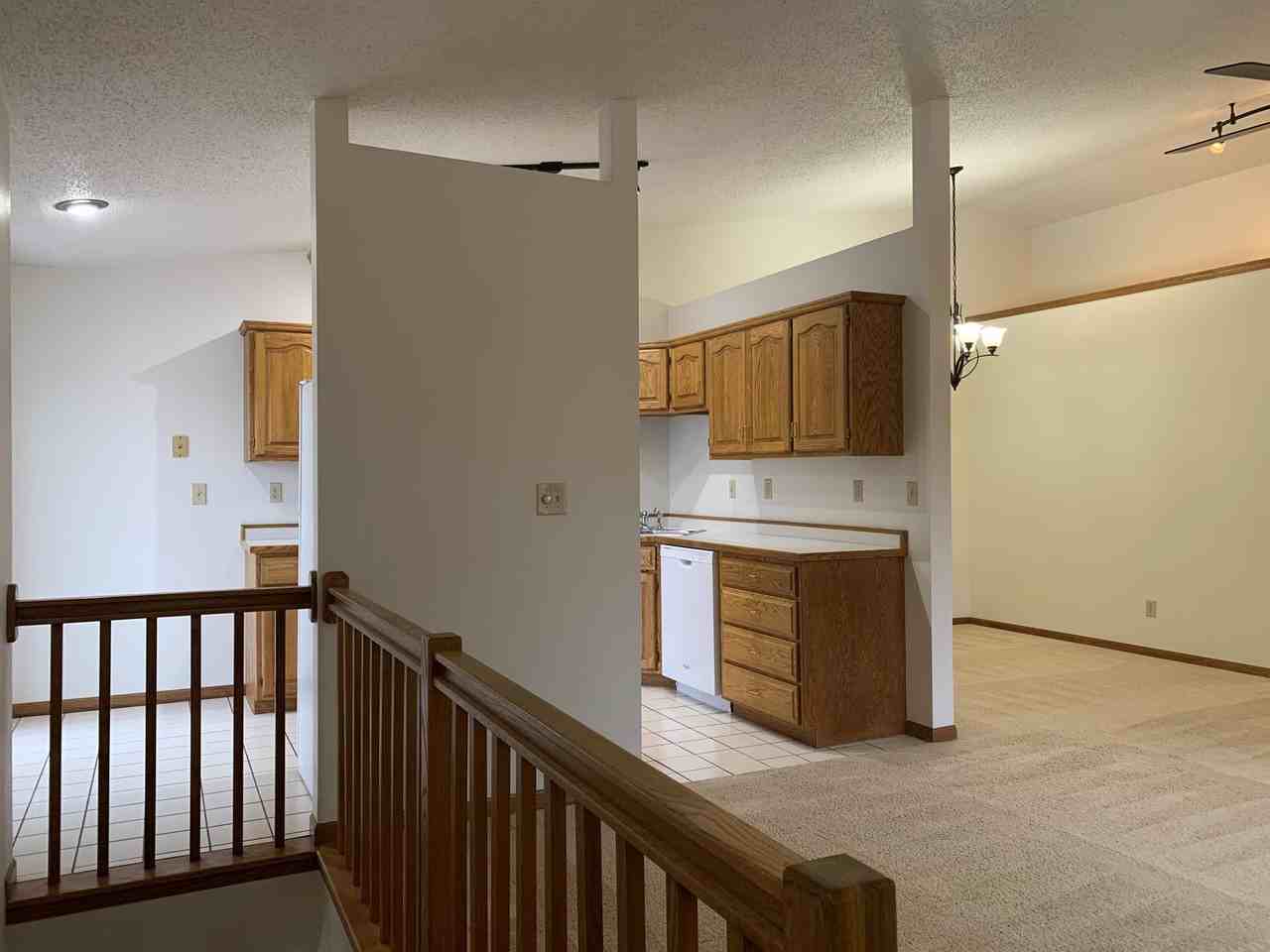 Candle Park South Townhomes - Photo 3 of 18