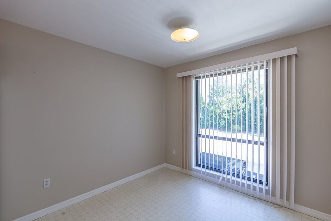4241 Chantelle Dr #202 - Photo 7 of 33