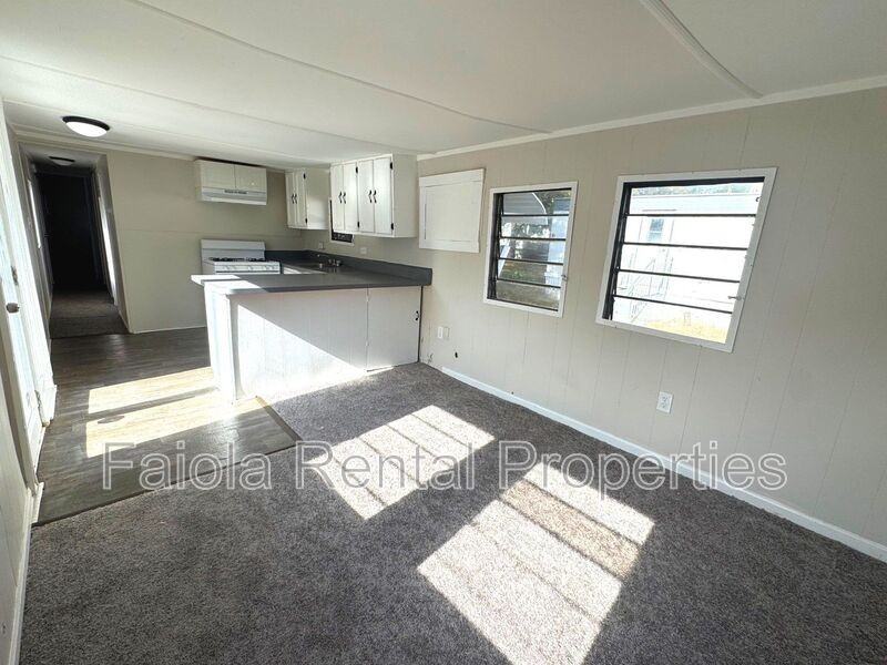 35 Rita Faiola Ln - Photo 3 of 11
