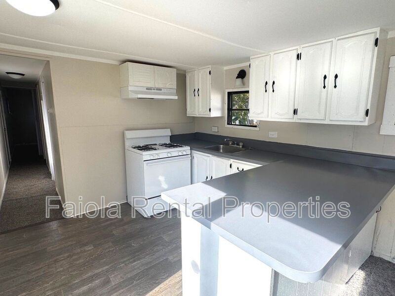 35 Rita Faiola Ln - Photo 6 of 11