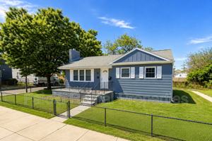 featured image of 1739 Lincoln Ave