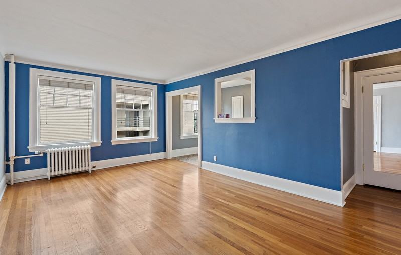 321 Boylston Ave E #404 - Photo 3 of 16