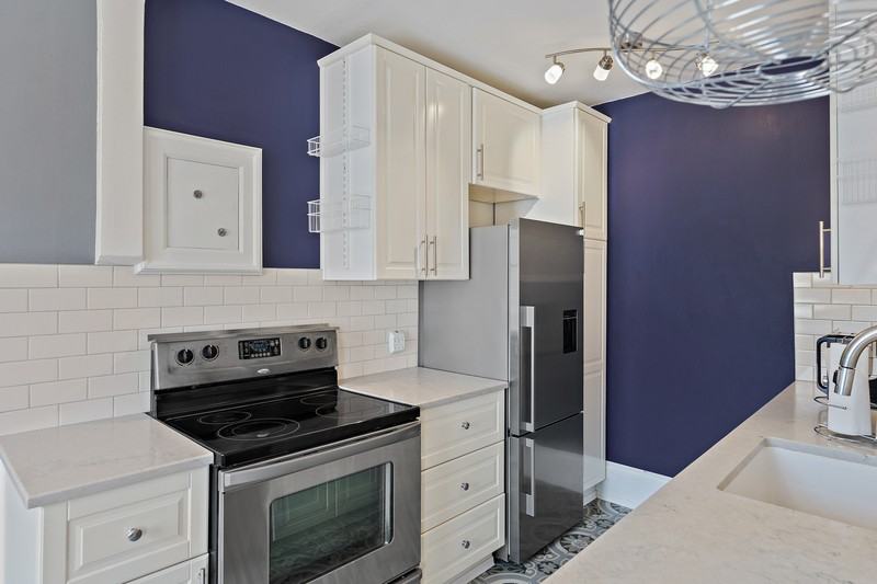 321 Boylston Ave E #404 - Photo 7 of 16