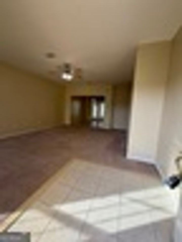 200 Royal Palms Ave - Photo 2 of 48
