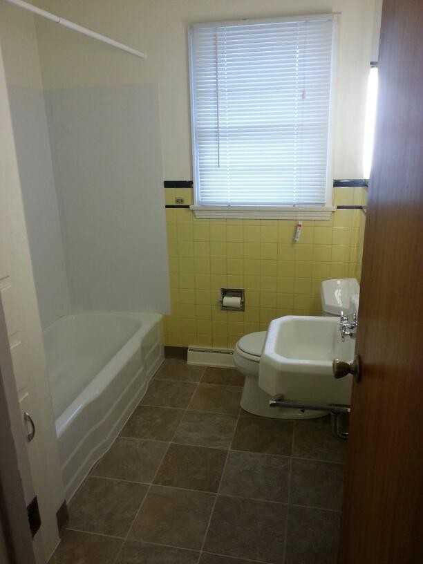 1348 Pine St - Photo 6 of 8