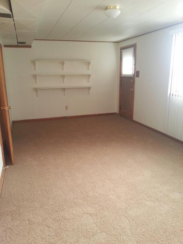 1348 Pine St - Photo 7 of 8