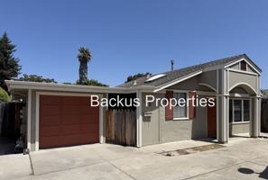 featured image of 15 E Acacia St
