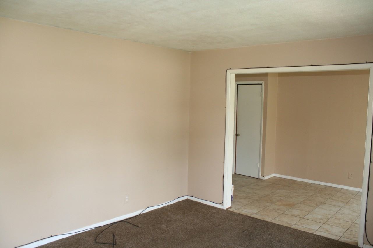 150 W 50th Pl N - Photo 4 of 19