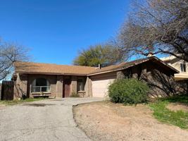 featured image of 2761 N Dos Mujeres Ave