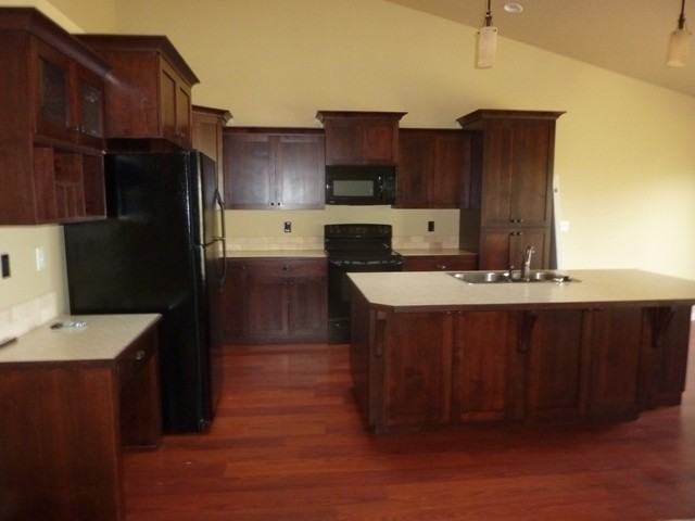 18424 Spicebush Ave - Photo 3 of 5