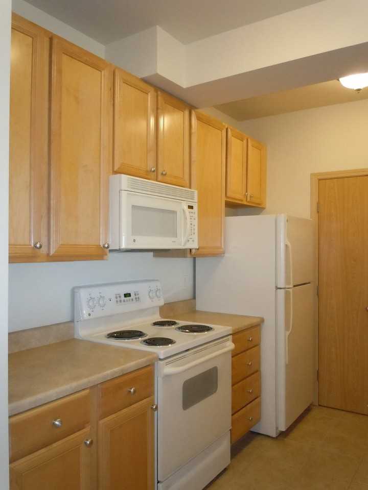 508 Darby Dr #304 - Photo 2 of 9