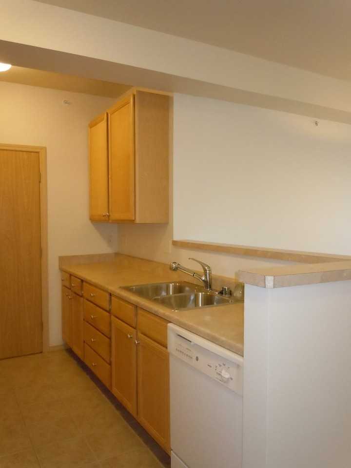 508 Darby Dr #304 - Photo 3 of 9