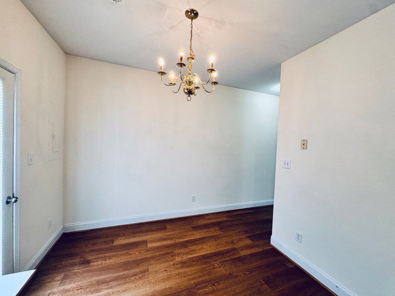 812B Wiggington Rd - Photo 4 of 13