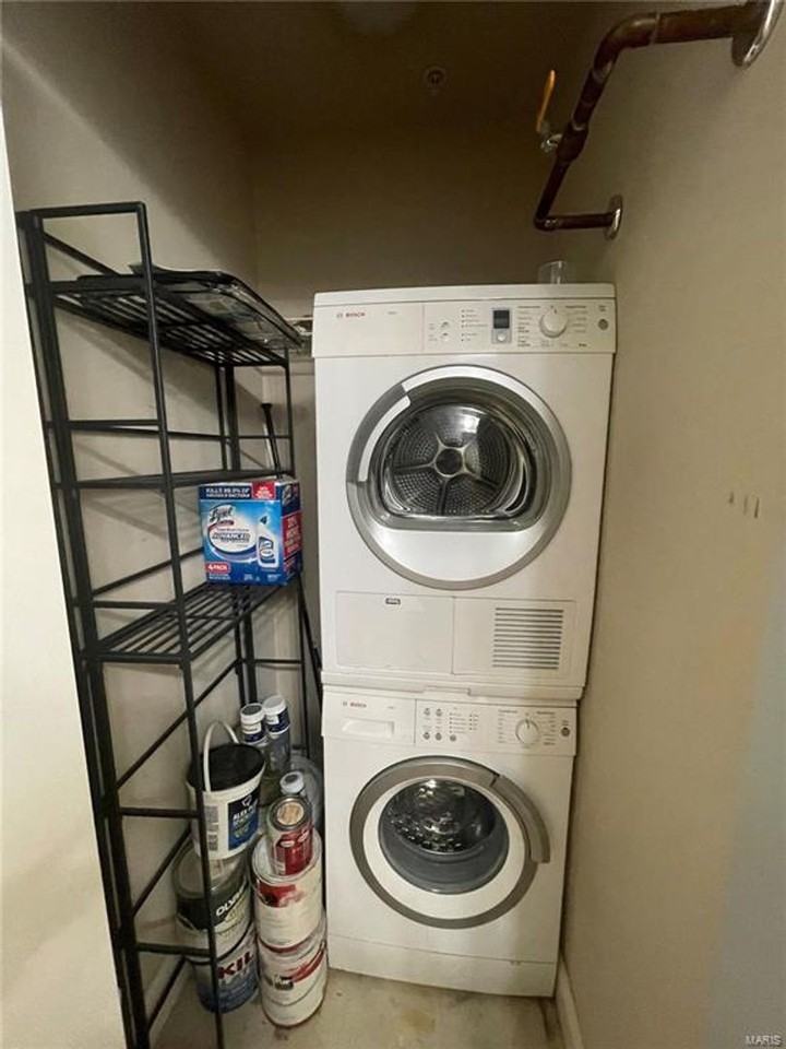 1515 Lafayette Ave - Photo 2 of 12