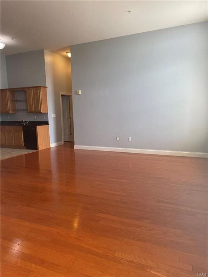 1515 Lafayette Ave - Photo 6 of 12