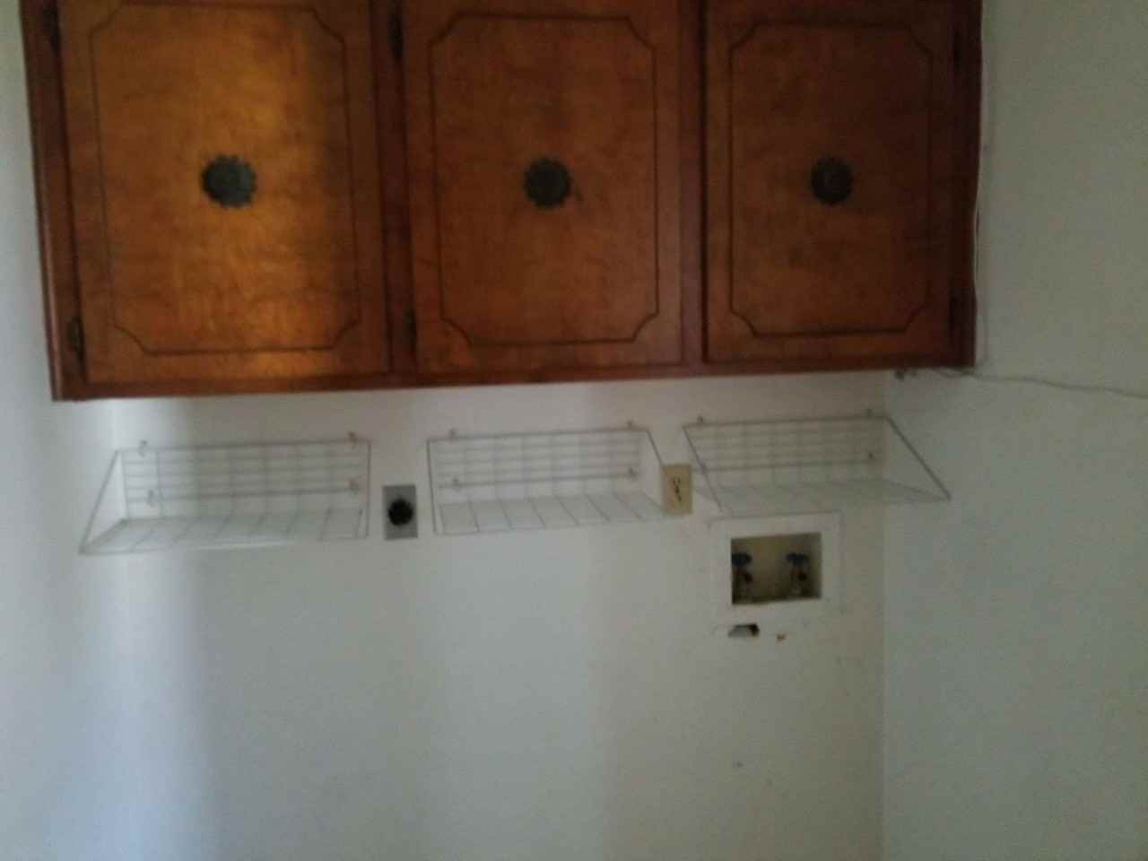 918 Villa Ln - Photo 2 of 20