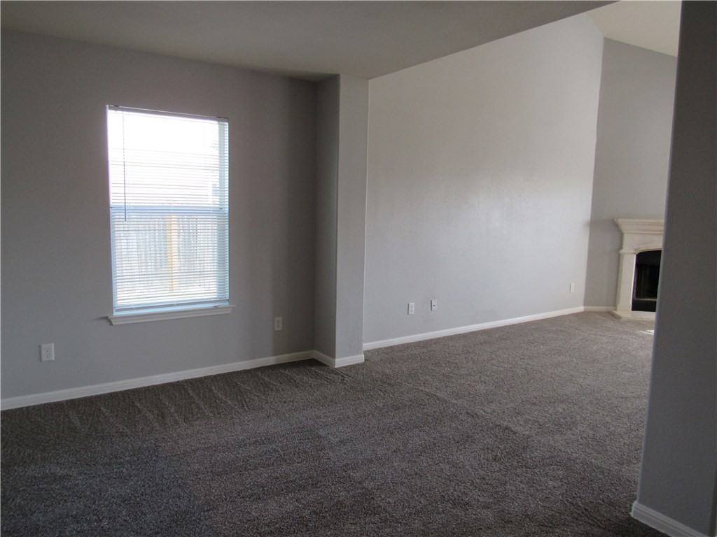3633 Hawk View St - Photo 2 of 31