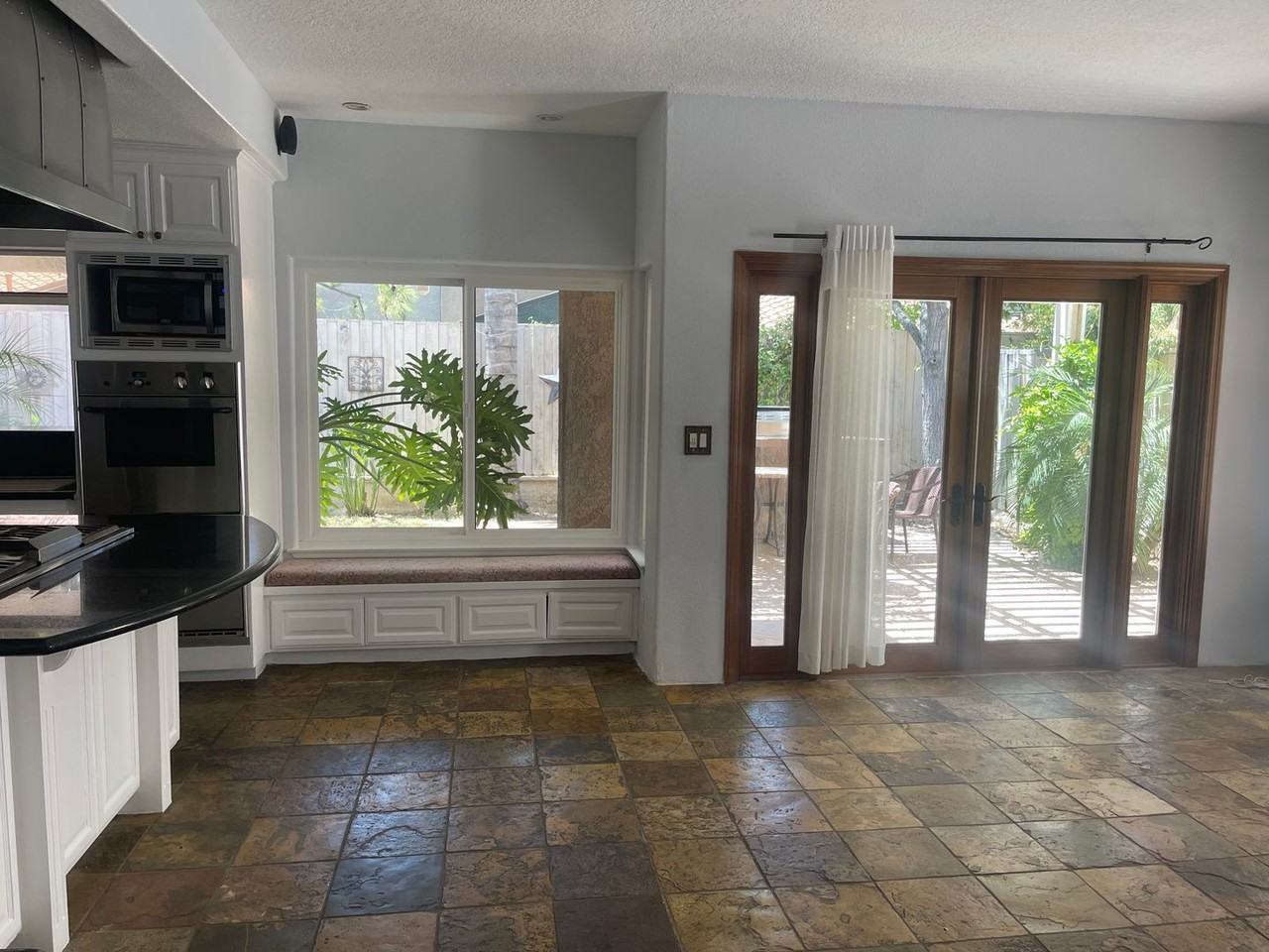 3959 Poppyseed Pl - Photo 2 of 18