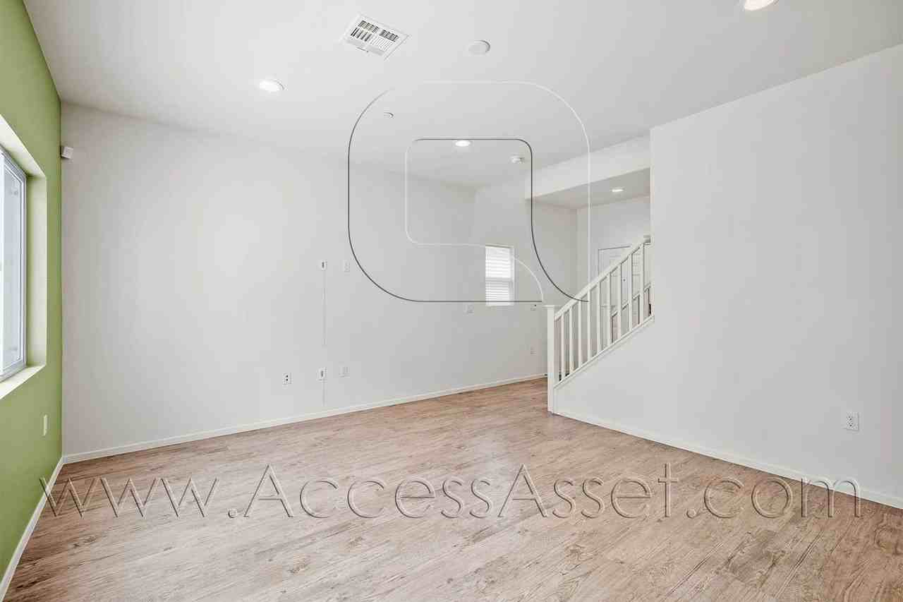 41278 Winterberry St - Photo 4 of 37