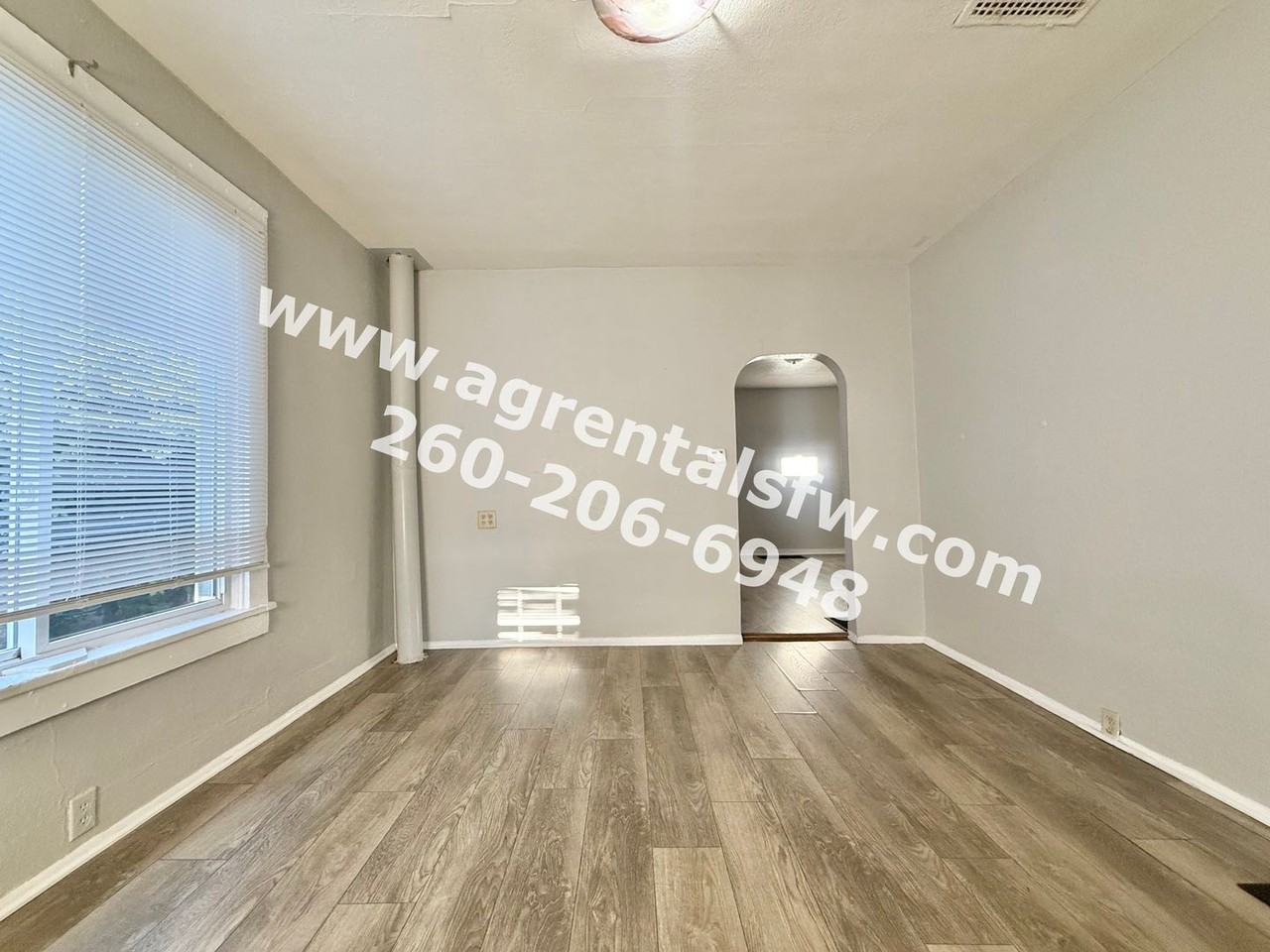 2721 Fox Ave - Photo 4 of 17