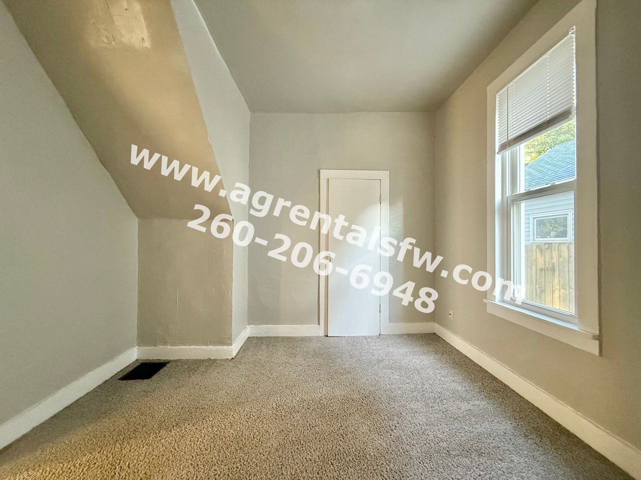 2721 Fox Ave - Photo 6 of 17