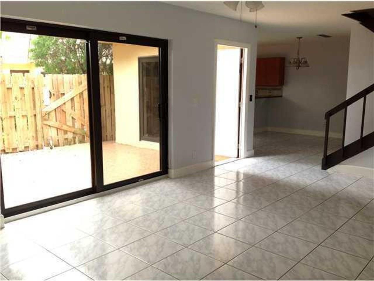 2370 Waterside Dr - Photo 4 of 10