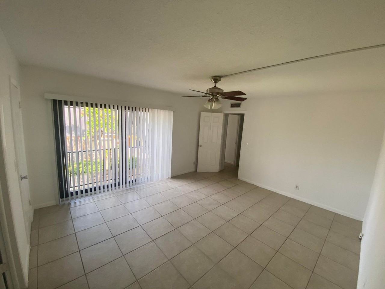 2370 Waterside Dr - Photo 5 of 10