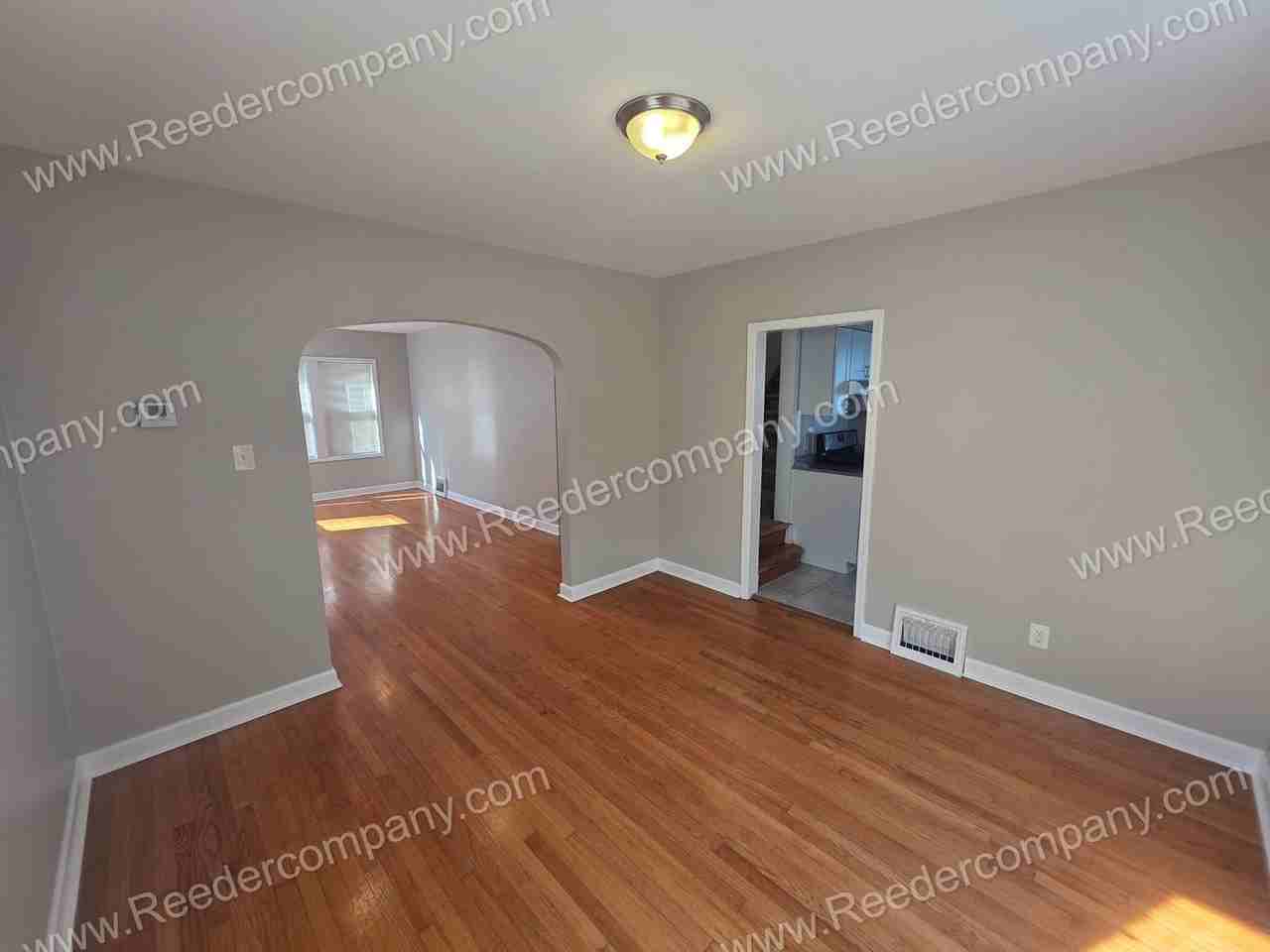 1944 Davis Ave - Photo 7 of 21