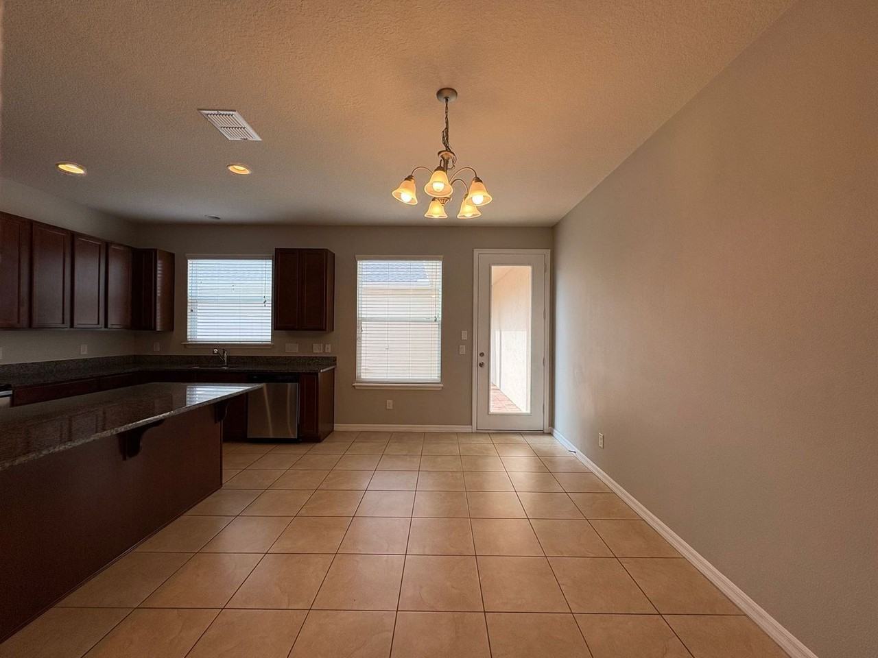 8332 Iron Mountain Trl - Photo 7 of 50