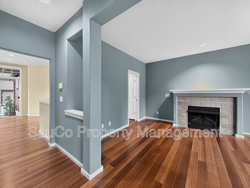 7309 Ne Stonewater St - Photo 4 of 23