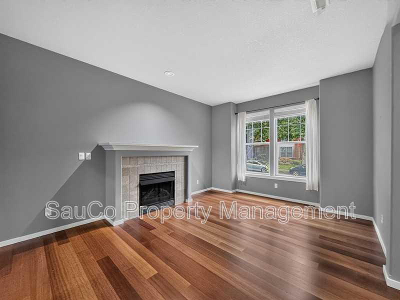 7309 Ne Stonewater St - Photo 5 of 23