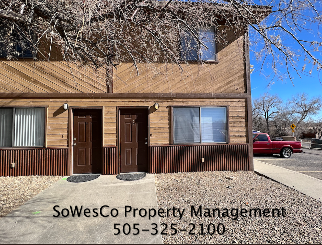 826 N Vine Ave #D - Photo 2 of 9