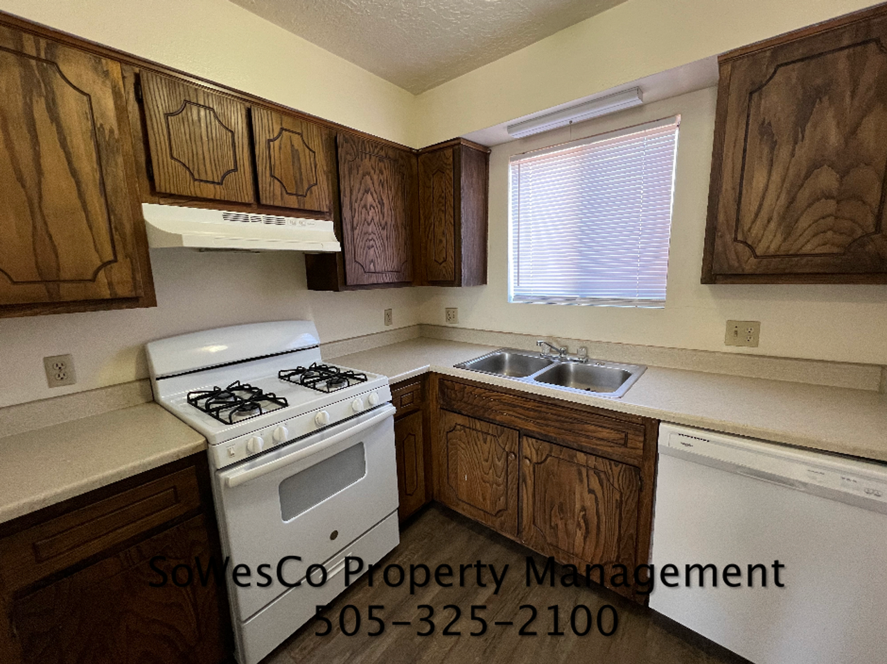 826 N Vine Ave #D - Photo 5 of 9
