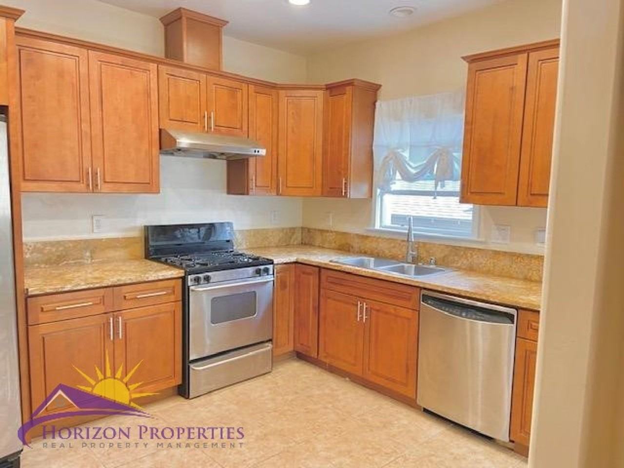 3914 35th St - Photo 6 of 19