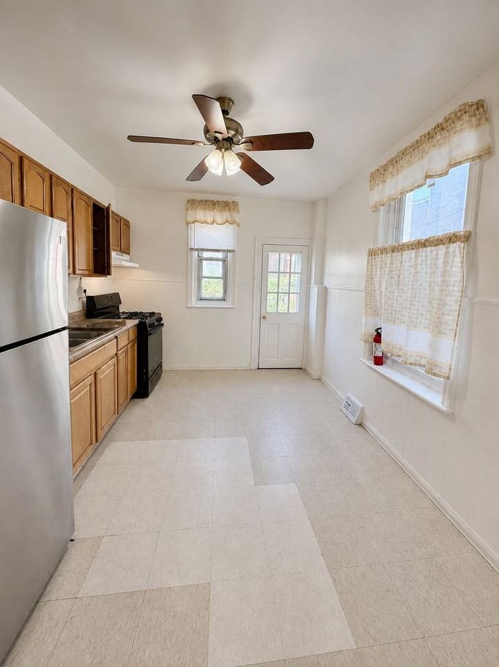 2942 Tulip St - Photo 3 of 20