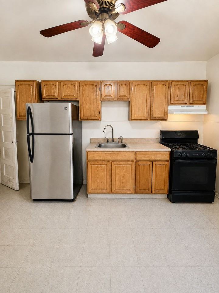 2942 Tulip St - Photo 4 of 20