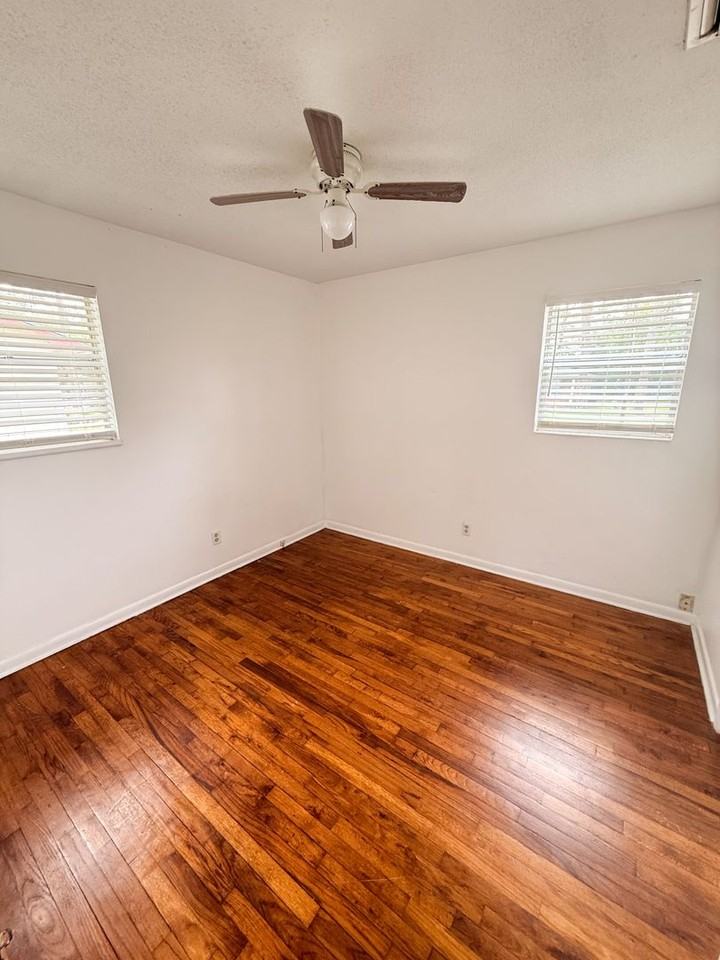 1409 Southwood Dr - Photo 7 of 7