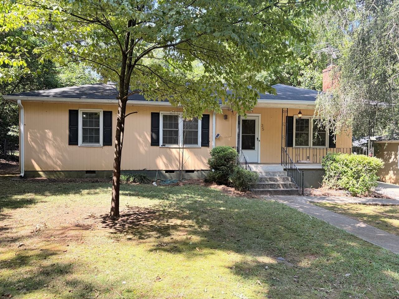35 Jefferson Cir - Photo 2 of 17