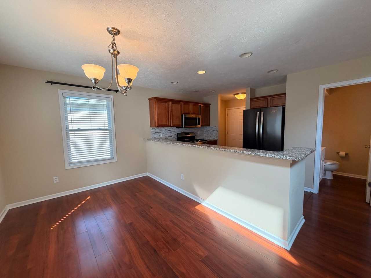 3050 Ledgestone Pl Ne - Photo 4 of 31