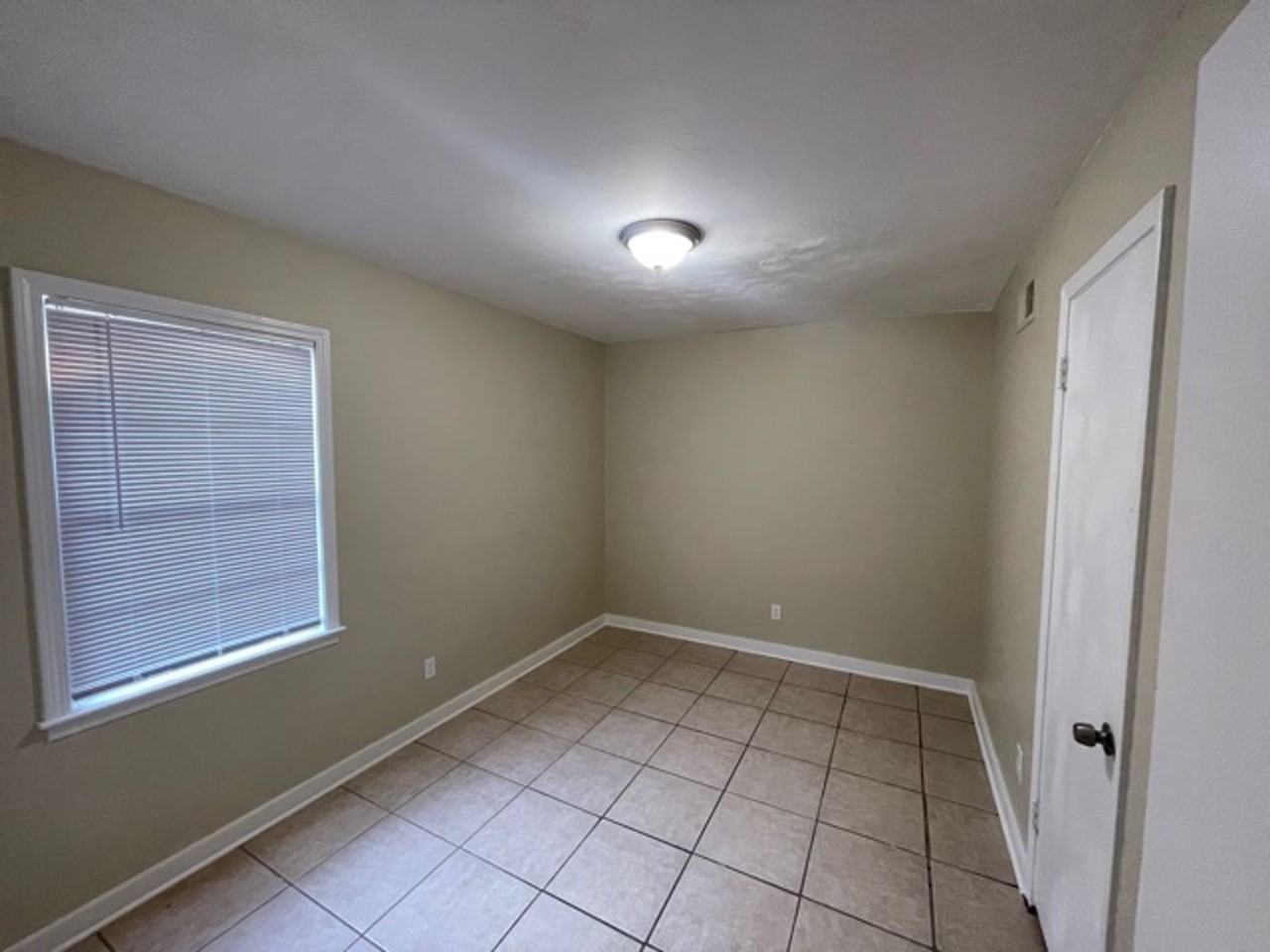 618 Frayser Dr - Photo 5 of 12