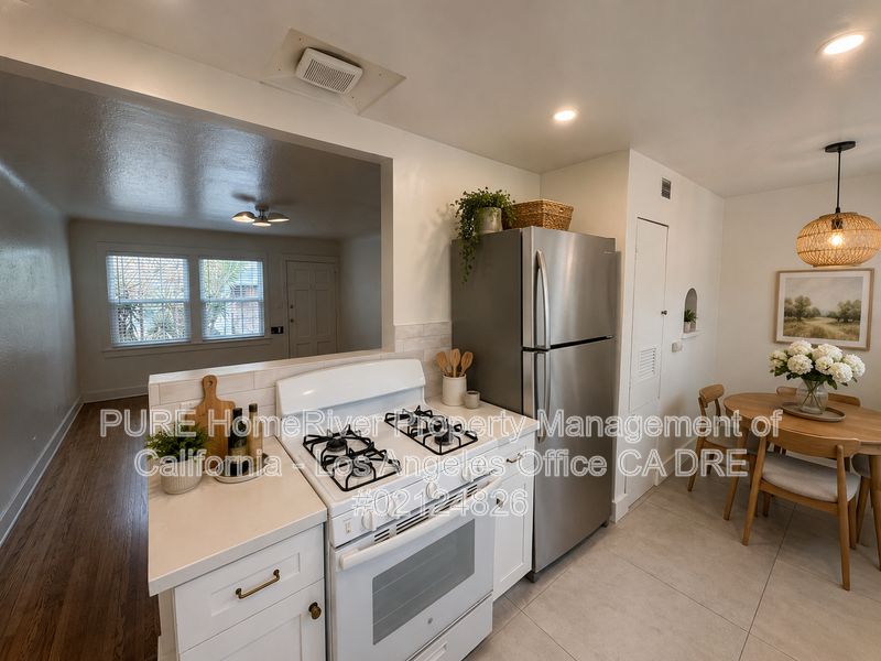 629 W 23rd St #629 - Photo 4 of 25