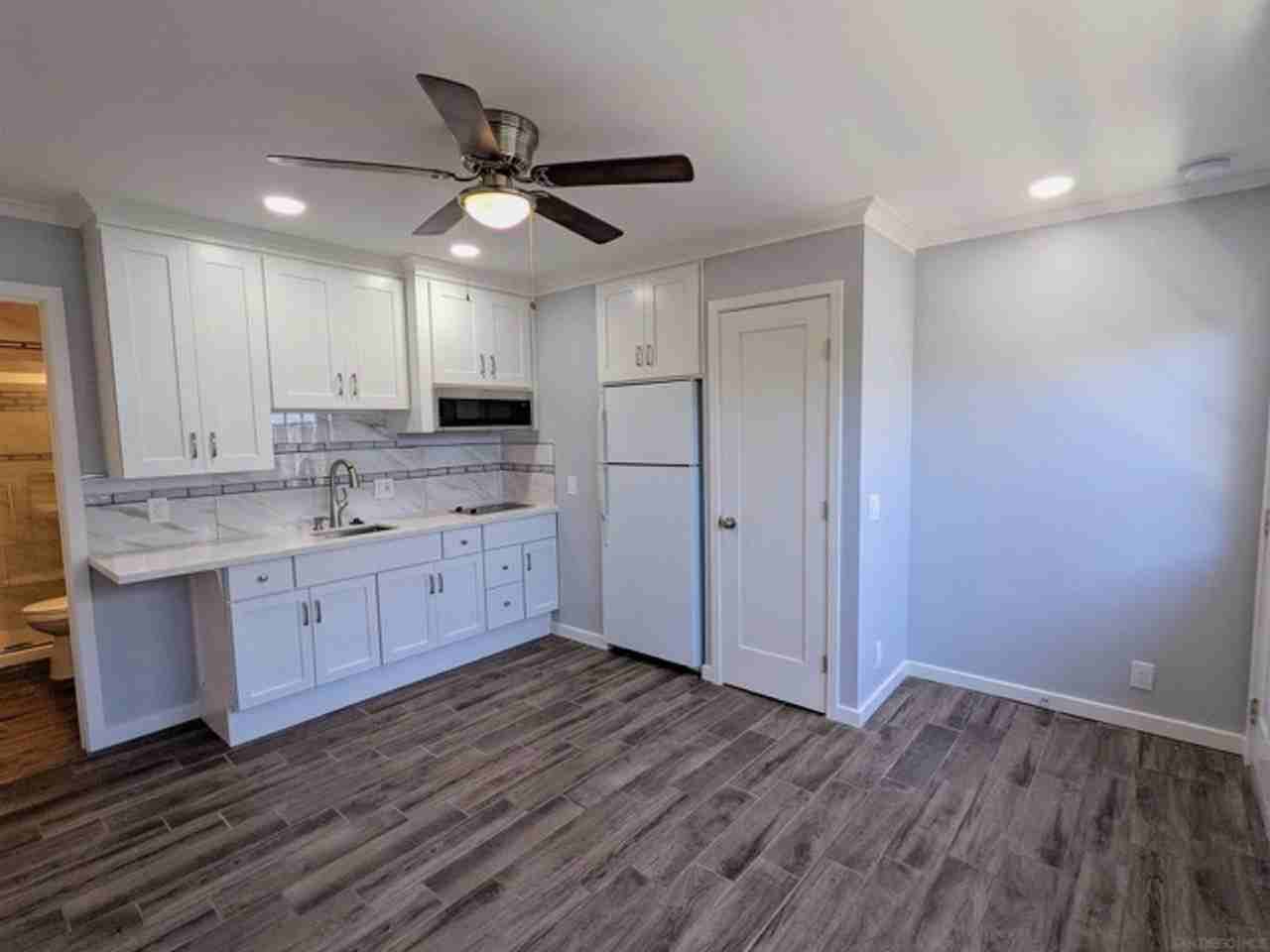 10977 Bali Ln - Photo 3 of 10