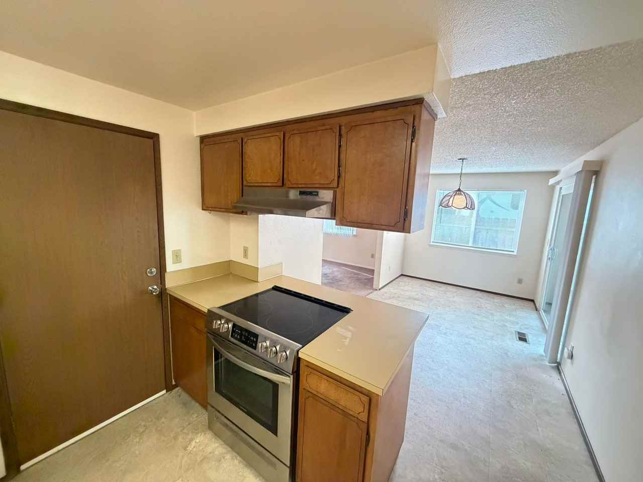 2713 S 7th St - Photo 7 of 30