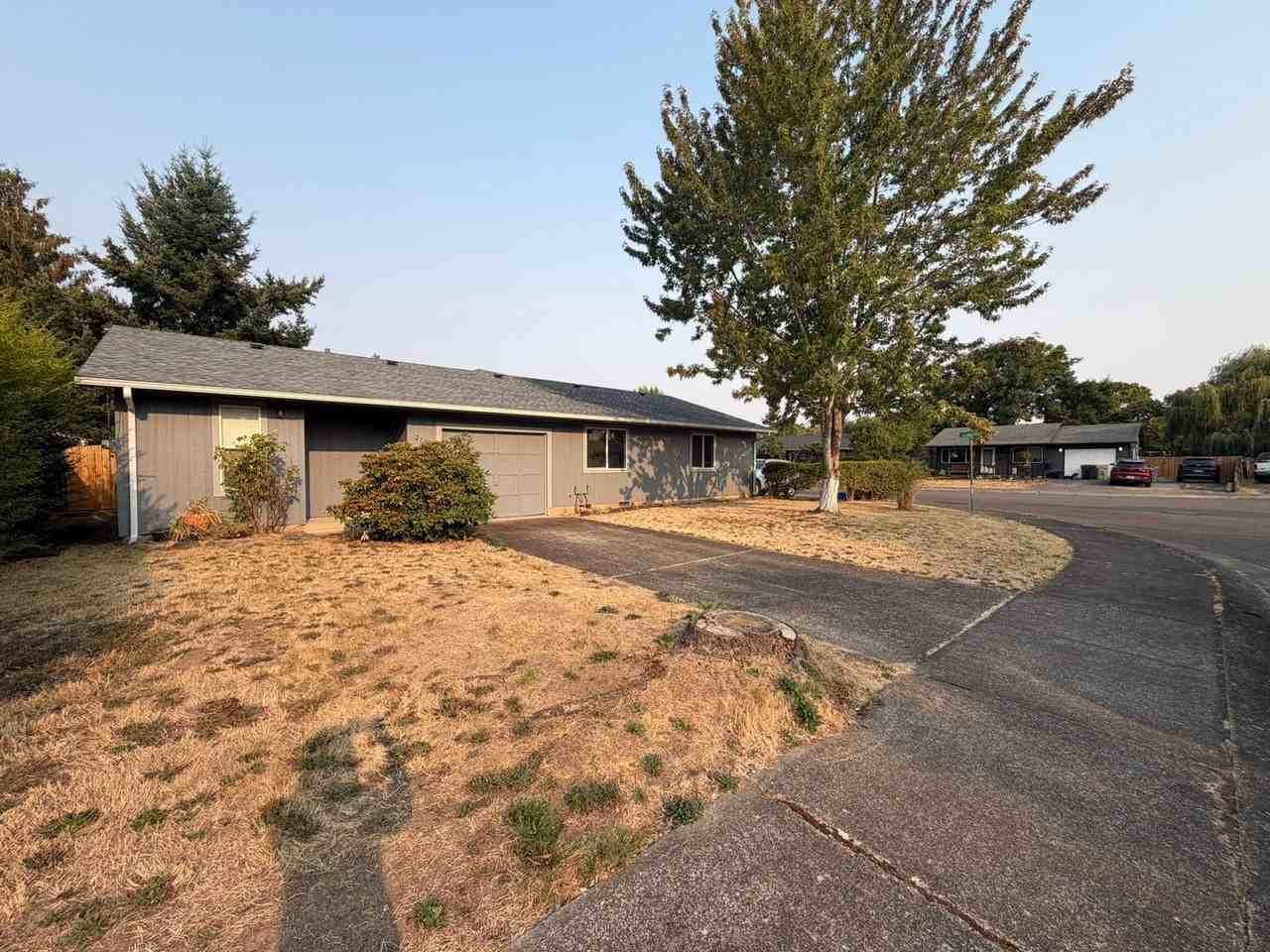 2713 S 7th St - Photo 2 of 30