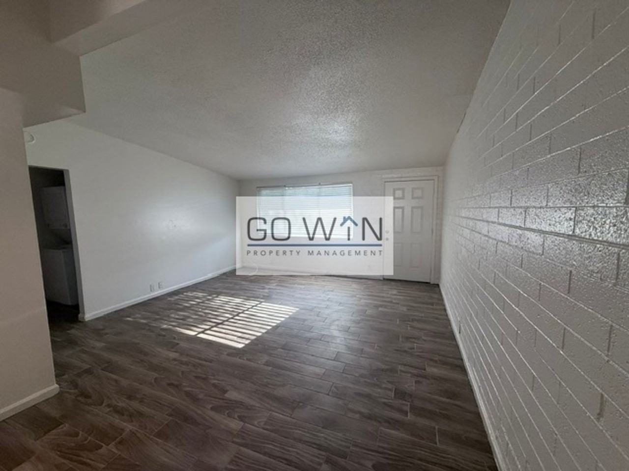 925 W Cheryl Dr - Photo 7 of 15