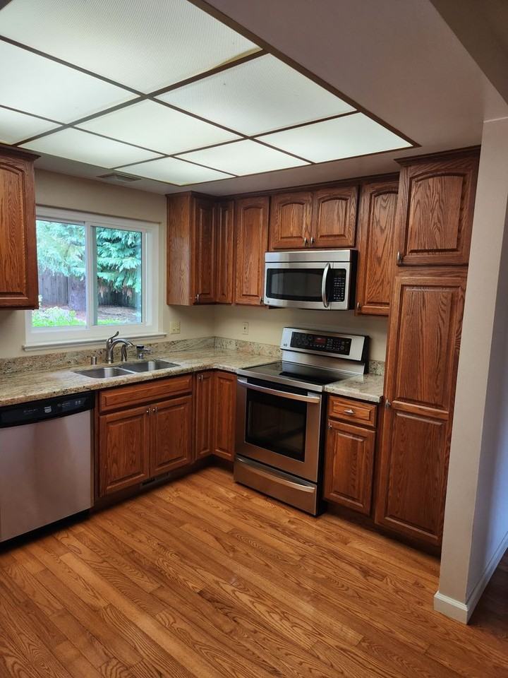 6836 Oakmont Dr - Photo 3 of 24