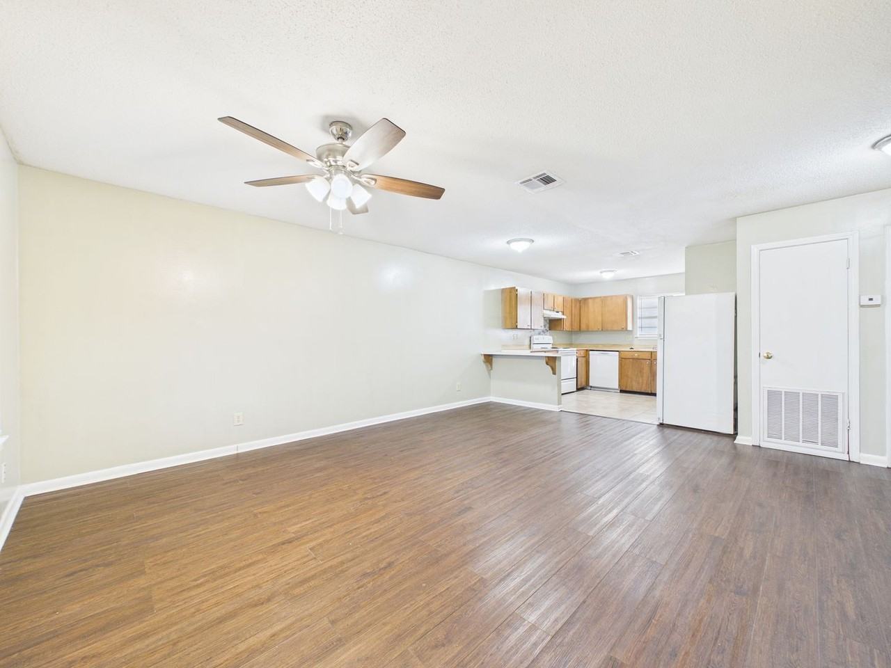 1815 Eraste Landry Rd - Photo 4 of 24