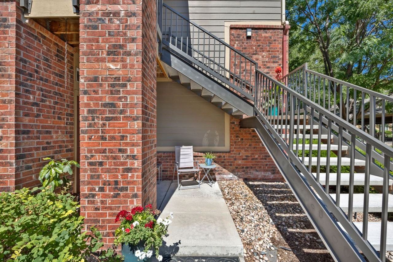 2450 Windrow Dr #F104 - Photo 3 of 20