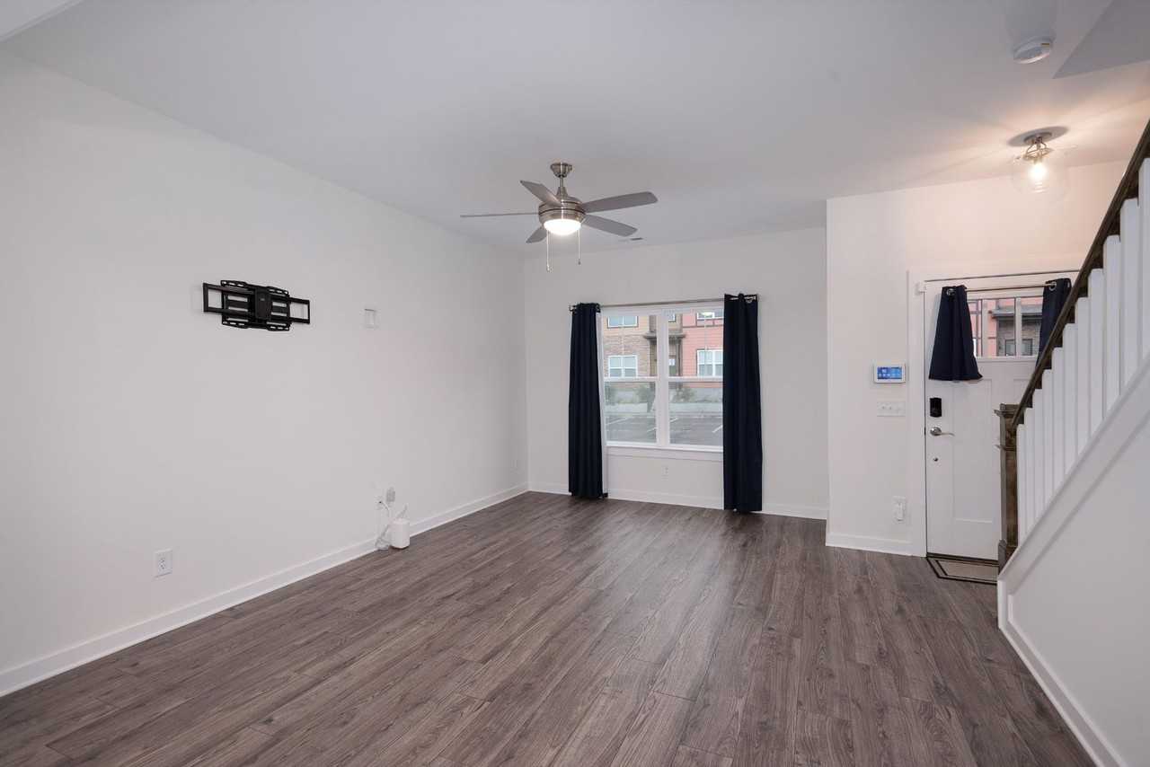 2416 Danilynn Dr - Photo 7 of 13