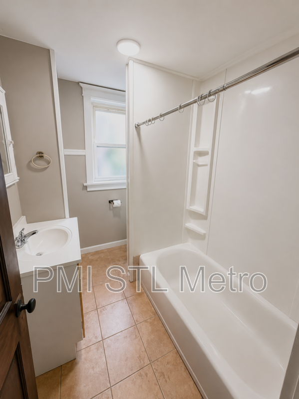 5301 Michigan Ave #C - Photo 4 of 6